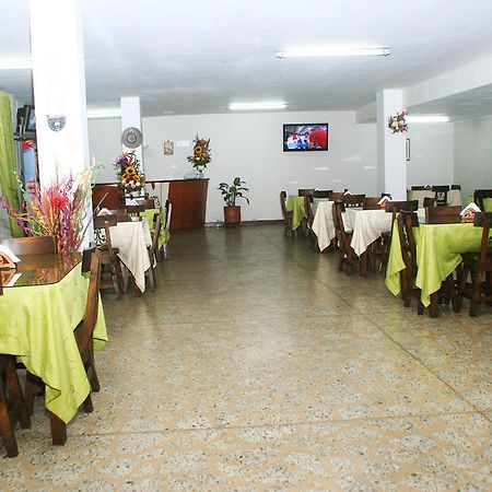 Hotel Normandia Medellín Buitenkant foto