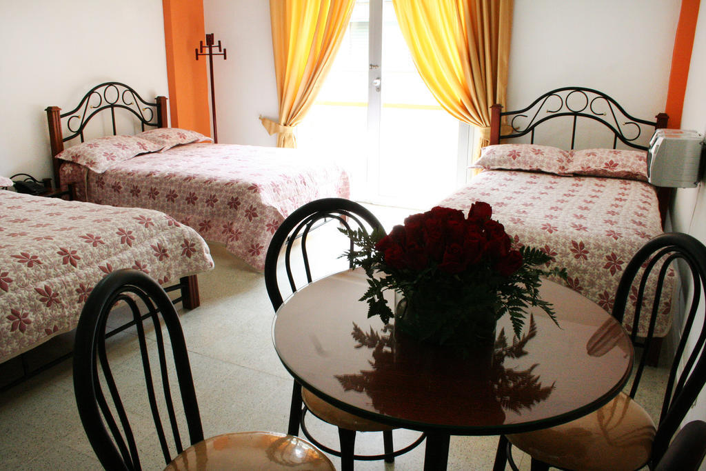 Hotel Normandia Medellín Kamer foto