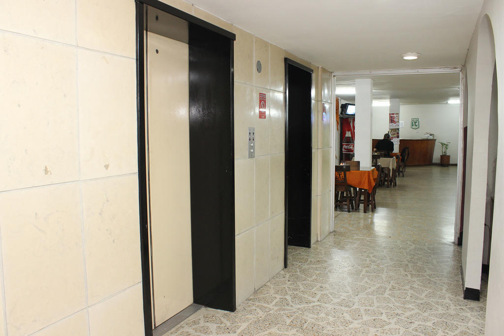 Hotel Normandia Medellín Buitenkant foto